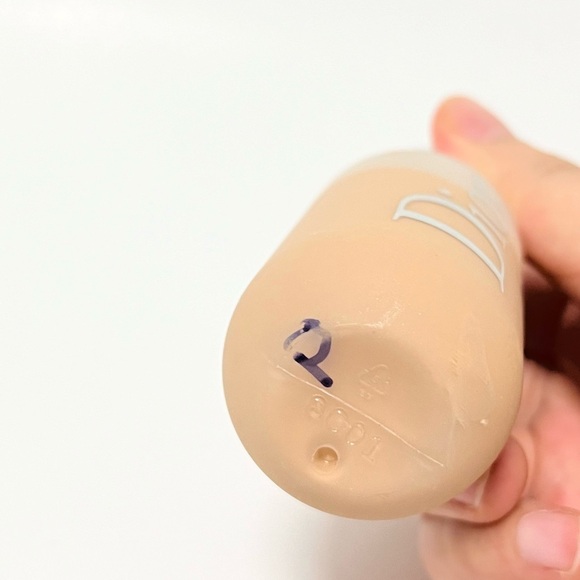 Dior Backstage Face & Body Foundation 2.5 NEUTRAL 50ml - Picture 4 of 4